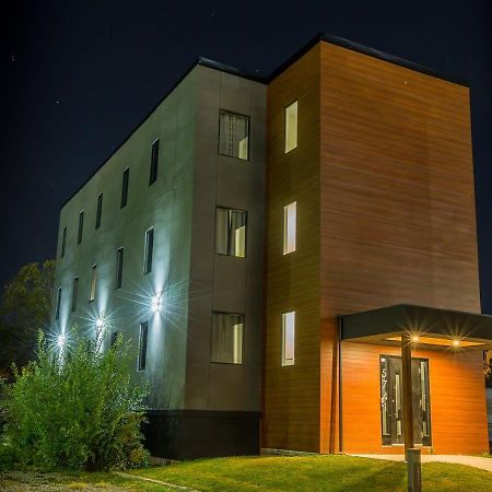 Clifton Hill Hideaway 4B - Two Bedroom Condo Niagara Falls Exteriér fotografie